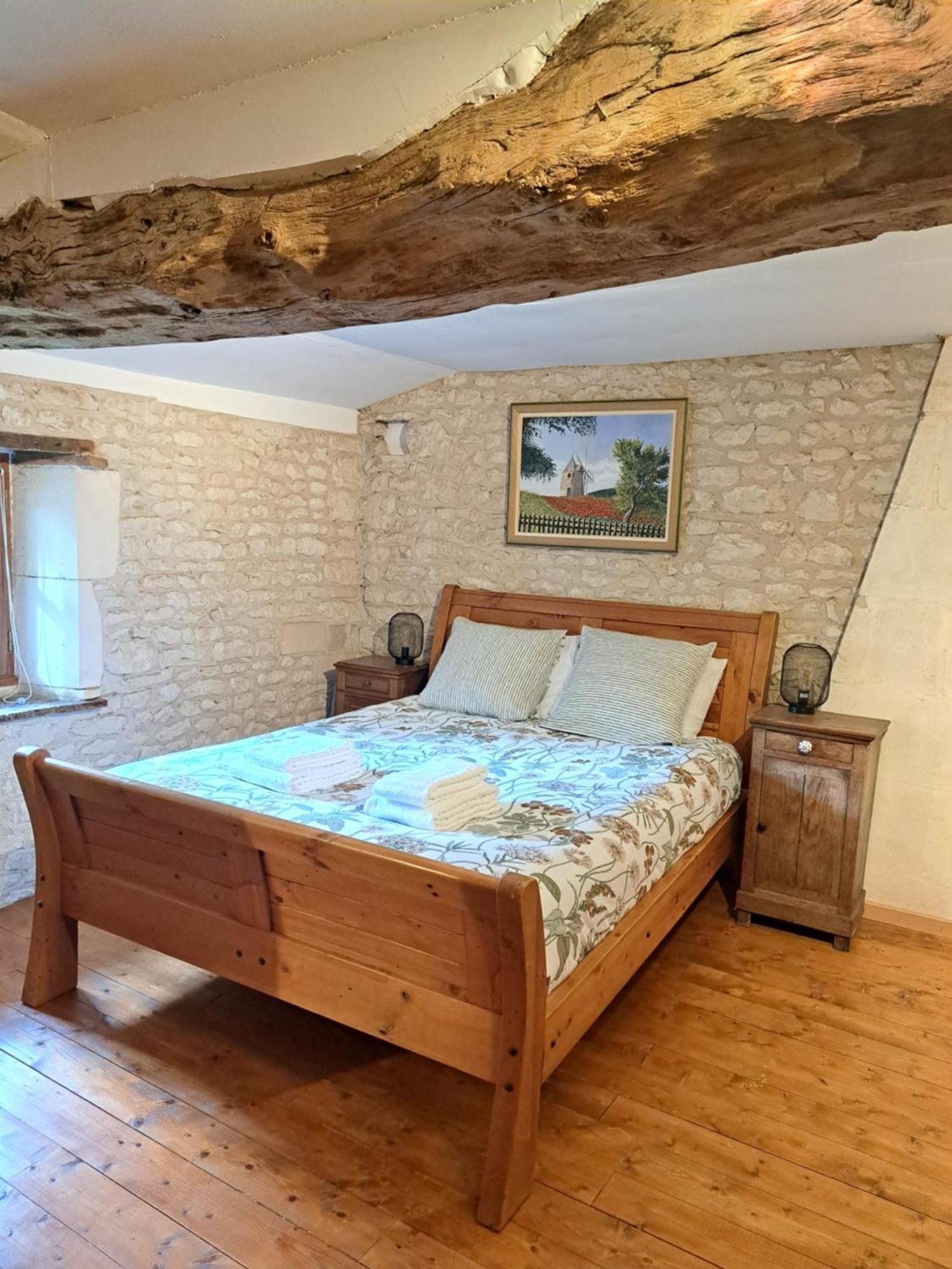 Le Moulin Etourneau - 3 Gites Avec 2 Piscines Champagnac  Esterno foto